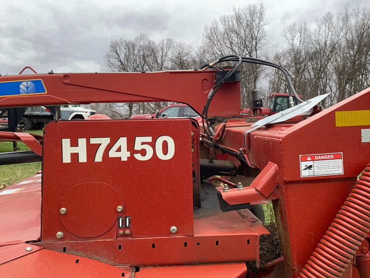 new-holland-h7450-image-32