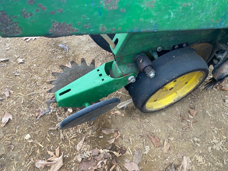 john-deere-7000-image-51