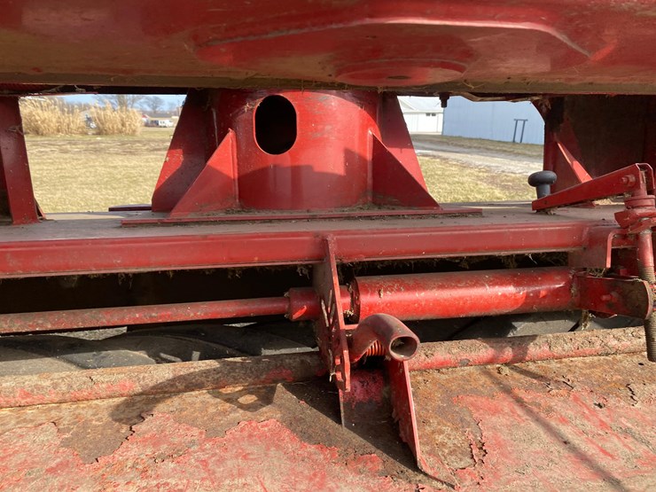 new-holland-1431-image-48