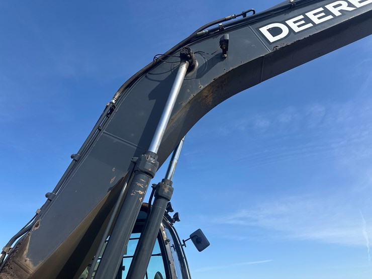 deere-350g-lc-image-24