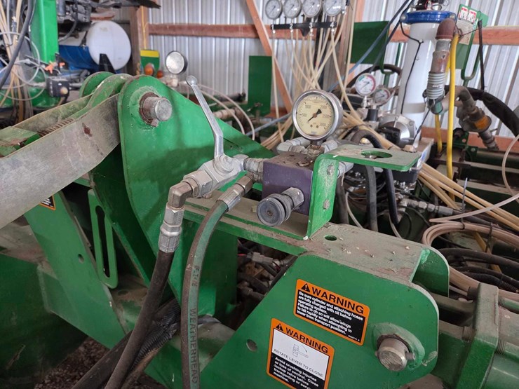 john-deere-2510l-image-22