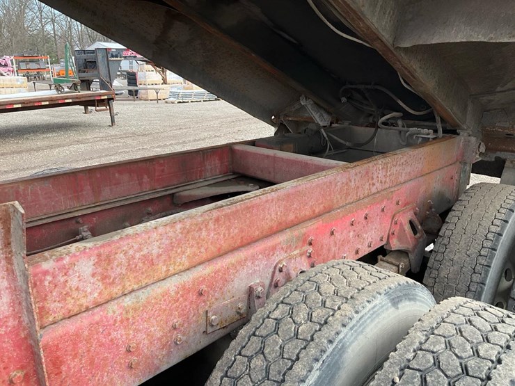 1995-kenworth-t800-image-39