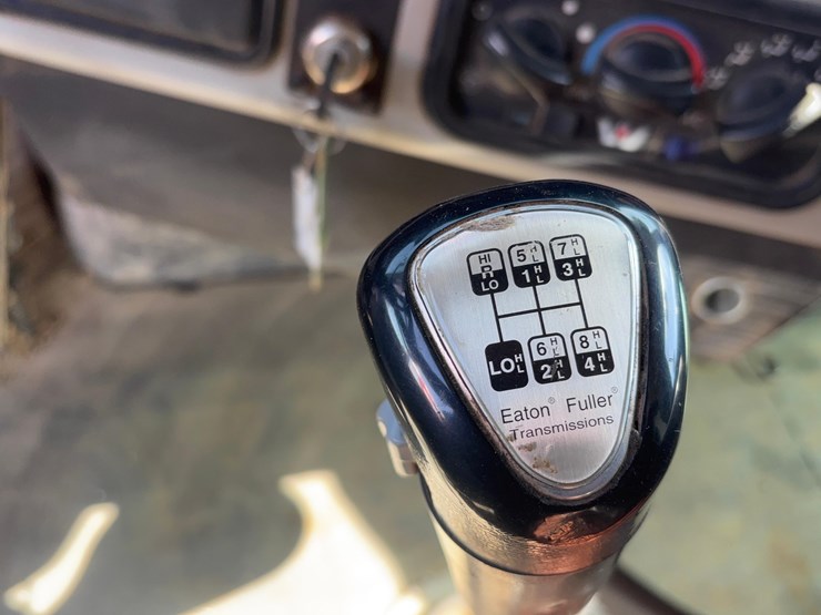 2013-western-star-4900-image-36