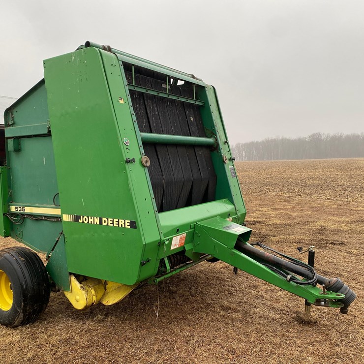 JOHN DEERE 535