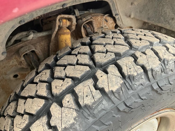 1996-chevrolet-k2500-image-41