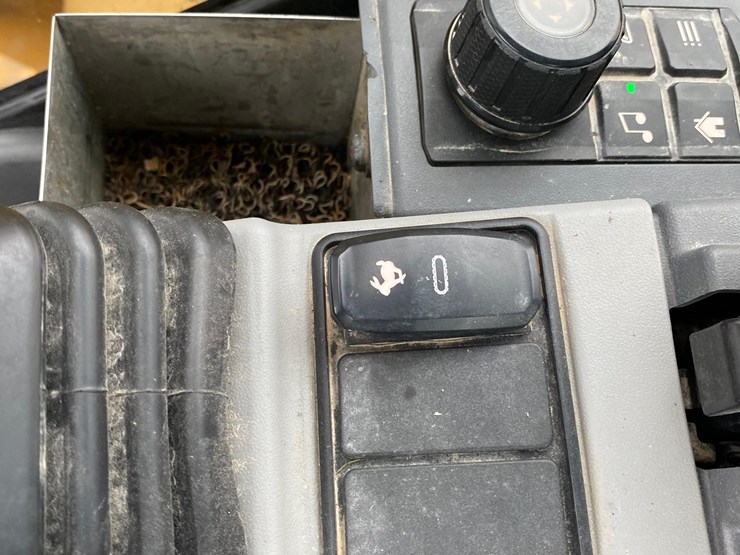 2019-caterpillar-307.5-image-34