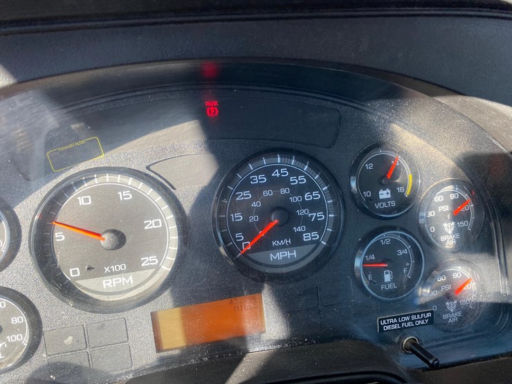 2011-international-prostar-image-57