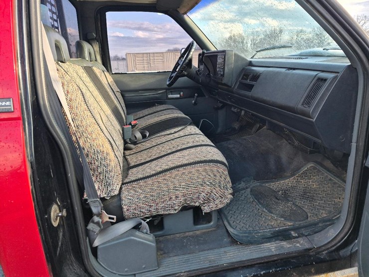 1992-chevrolet-3500-image-32