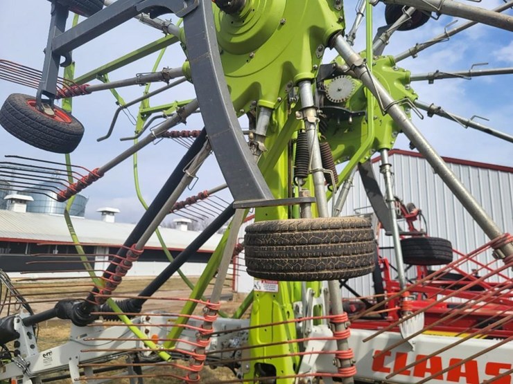 2017-claas-liner-2900-image-16