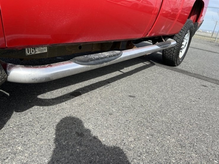 2011-chevrolet-silverado-2500-image-14