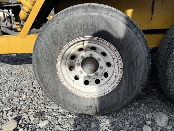 2013-bear-cat-bk250-towable-asphalt-crack-sealer-image-23