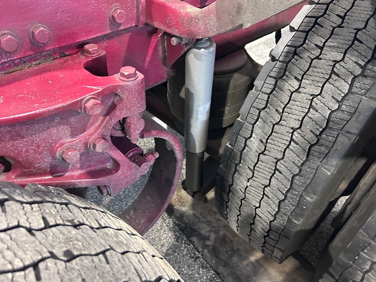 peterbilt-379-image-42