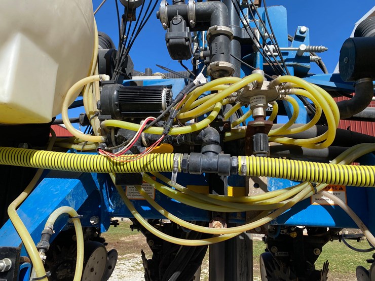 2009-kinze-3600-image-74