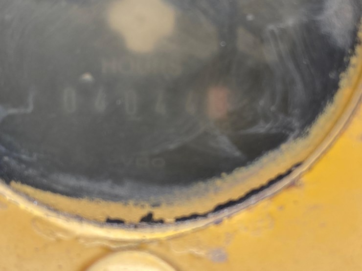 2005-deere-700h-image-64