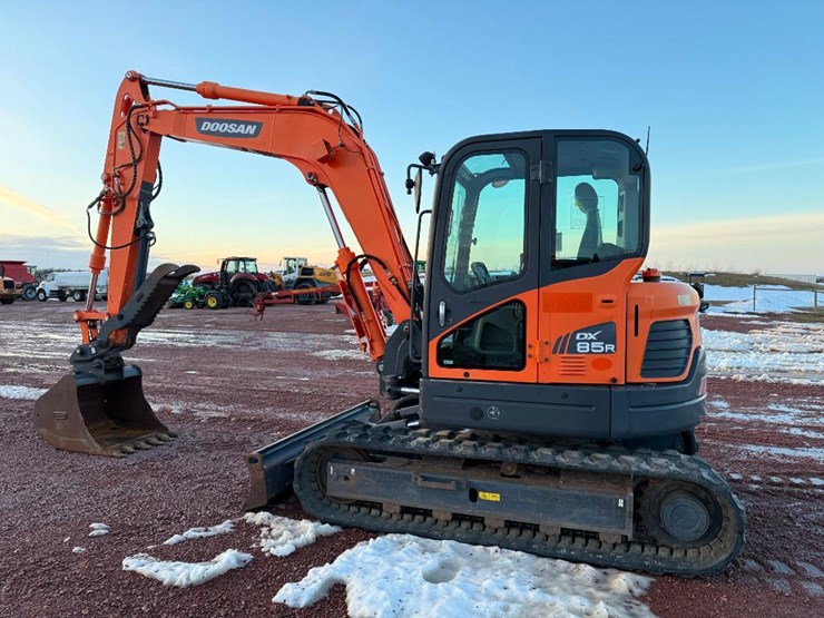 doosan-dx85r-3-image-5