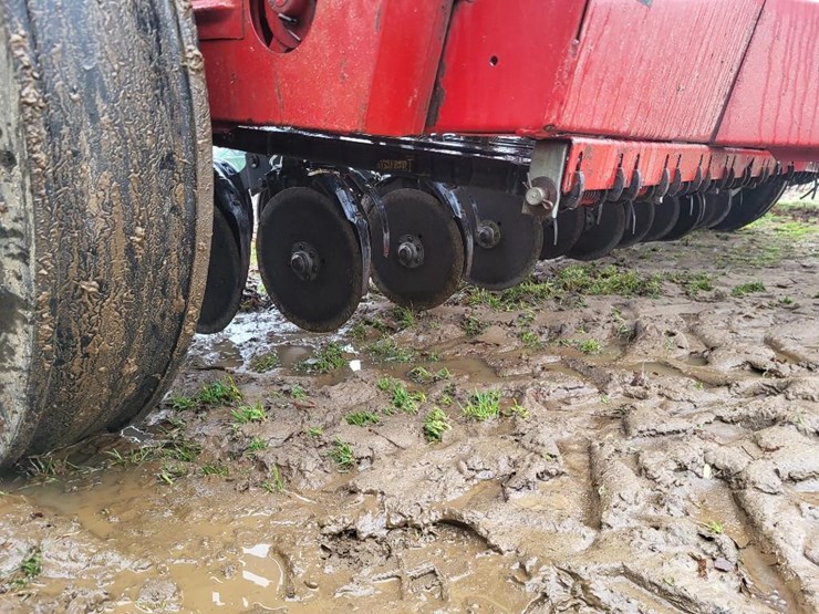 case-ih-5100-image-26