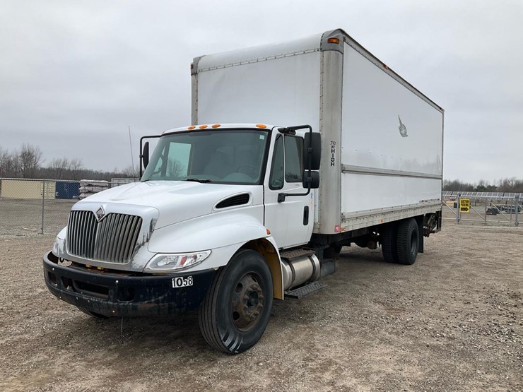 2005-international-durastar-4300-image-1