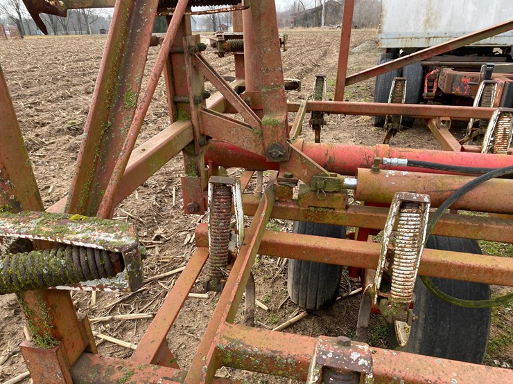 wil-rich-1422--field-cultivator-image-18