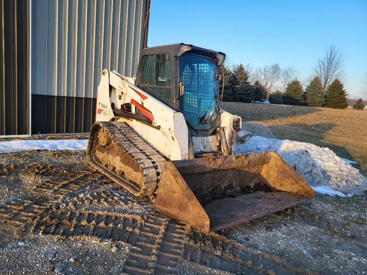 2017-bobcat-t630-image-1