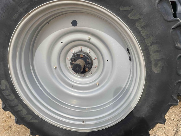 case-ih-magnum-340-image-37