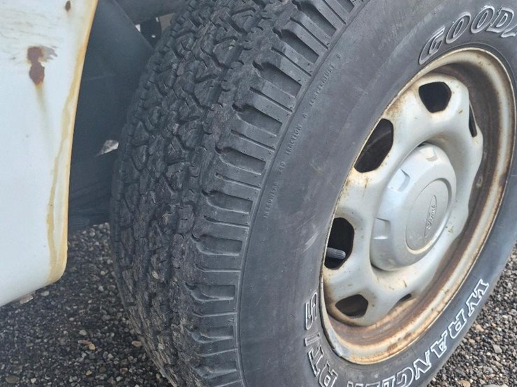 2013-ford-f150-image-12