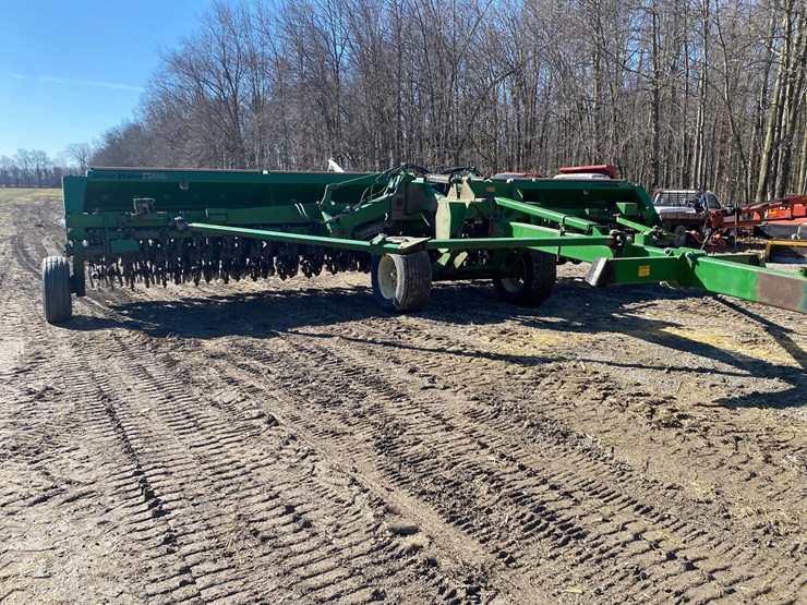 great-plains-solid-stand-30-image-1