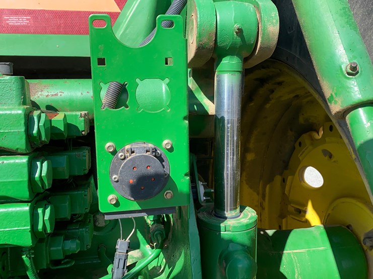 1998-john-deere-8300-image-26