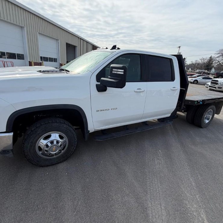 2024 CHEVROLET SILVERADO 3500