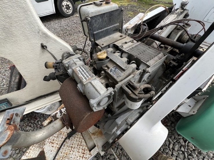 2005-schwing-p-88d-towable-concrete-pump-image-15