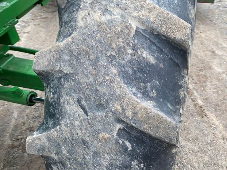 john-deere-2940-image-59