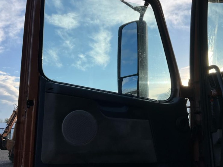 2007-unknown-volvo-image-92