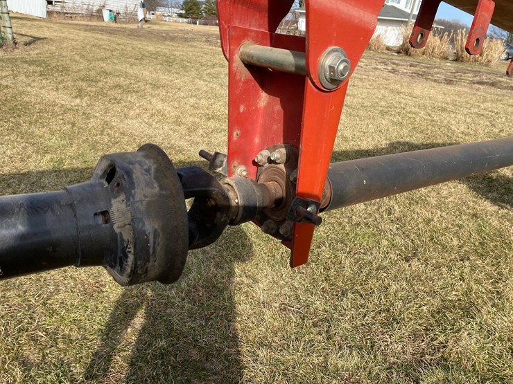 new-holland-1431-image-32