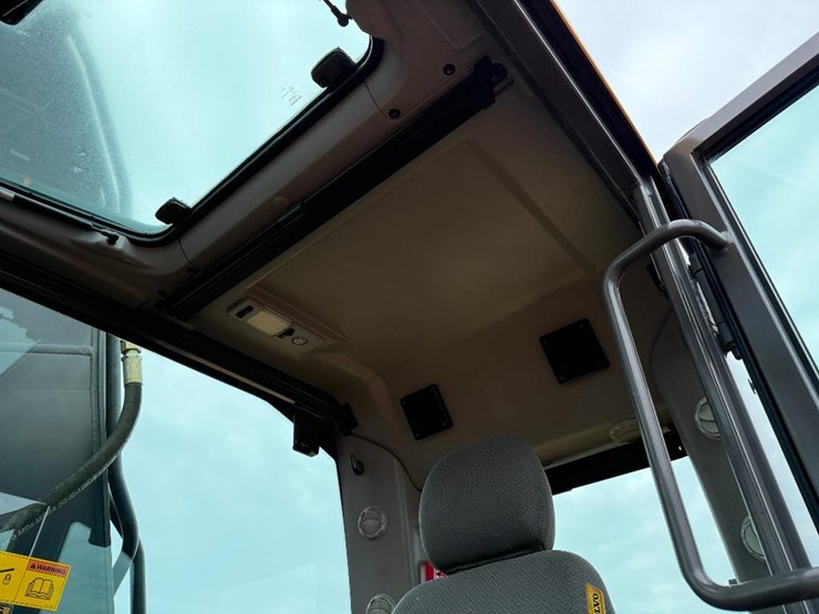 volvo-ec220dl-image-53