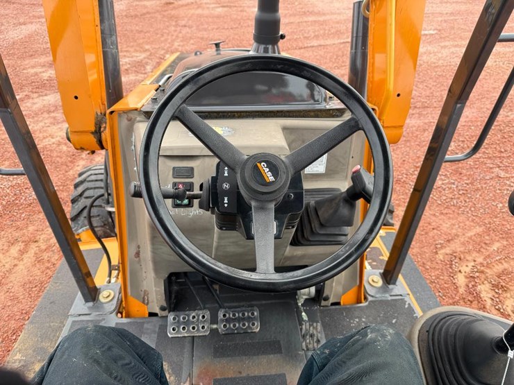 case-570n-xt-image-50