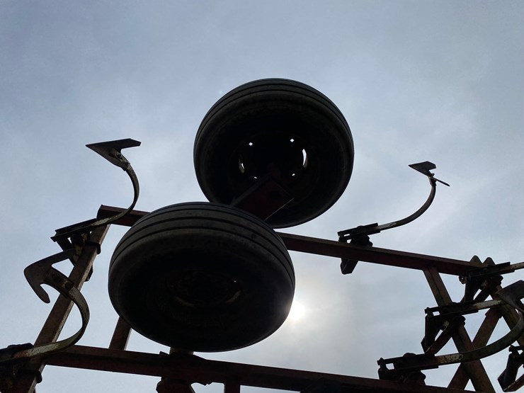 wil-rich-1422--field-cultivator-image-37