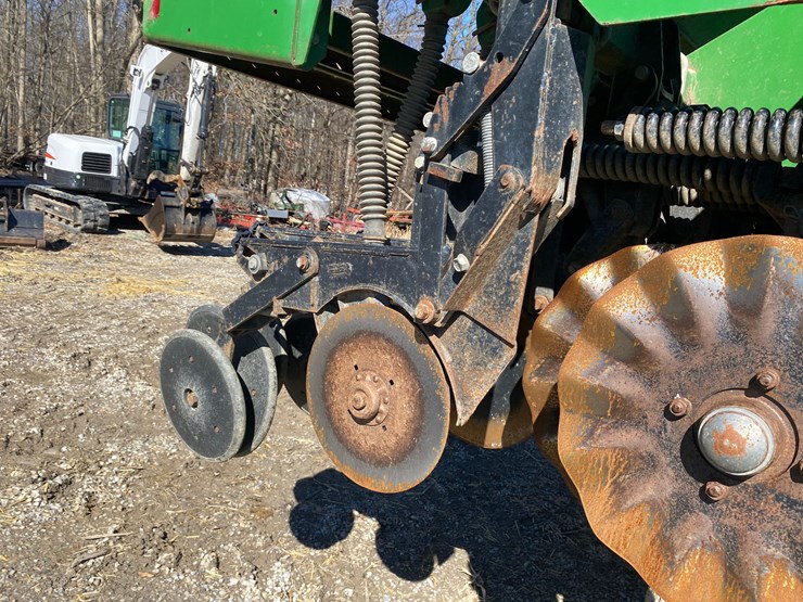 great-plains-solid-stand-30-image-13