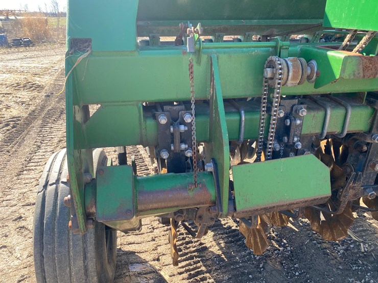 great-plains-solid-stand-30-image-56