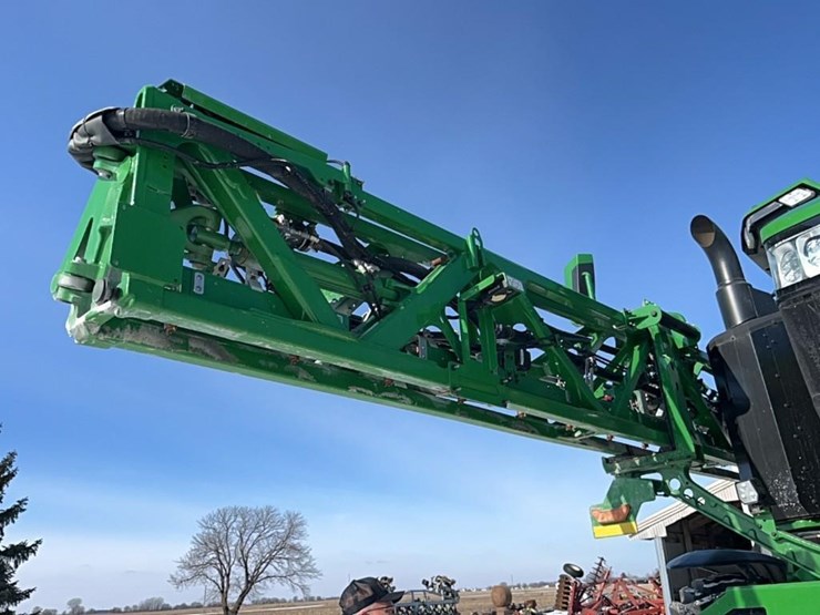 2023-john-deere-410r-image-42