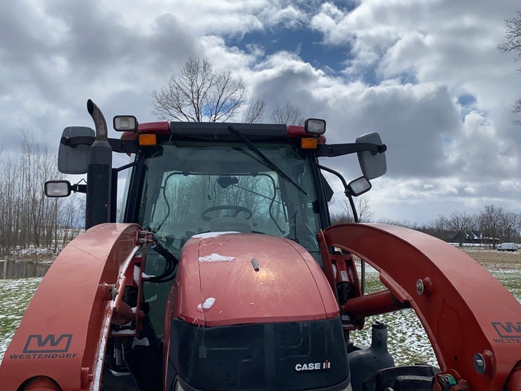 case-ih-125-image-9