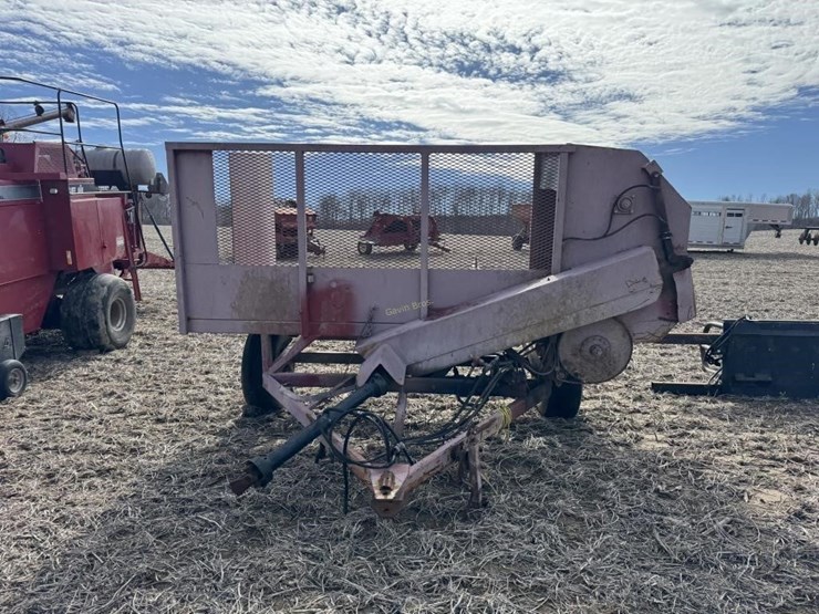 bale-chopper-for-big-square-bales---off-site-image-2