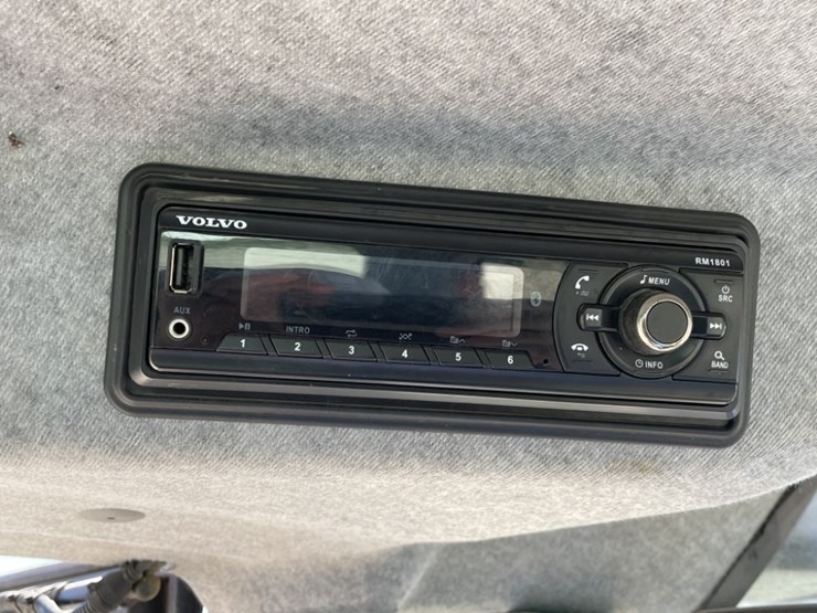 2023-volvo-l70h-image-48