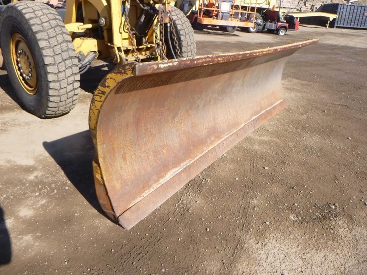 2008-deere-772d-image-10