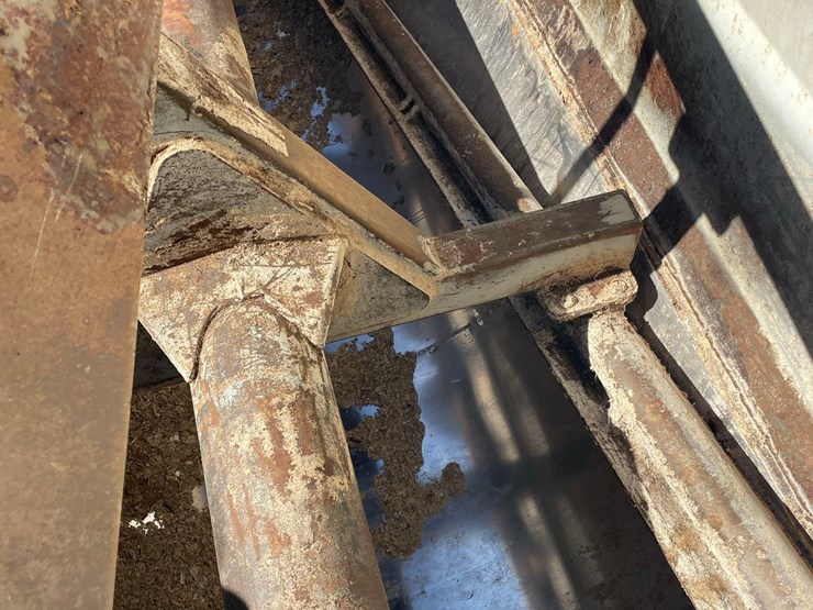 2024-herd-boss-6160-mixer-wagon--1-owner-image-43