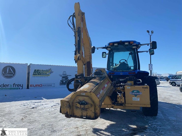 2013-new-holland-tv6070-image-2