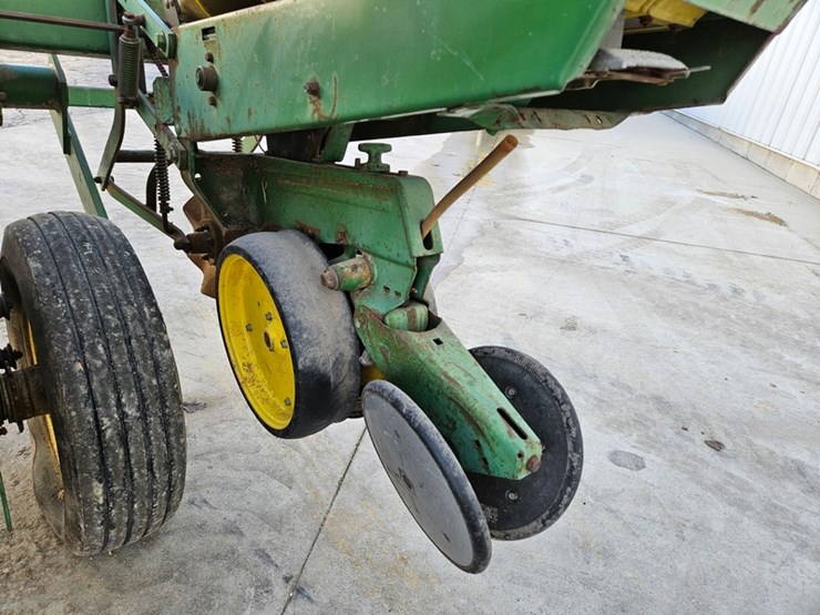 john-deere-7000-image-21