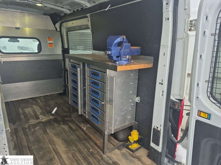 2016-ford-transit-image-21