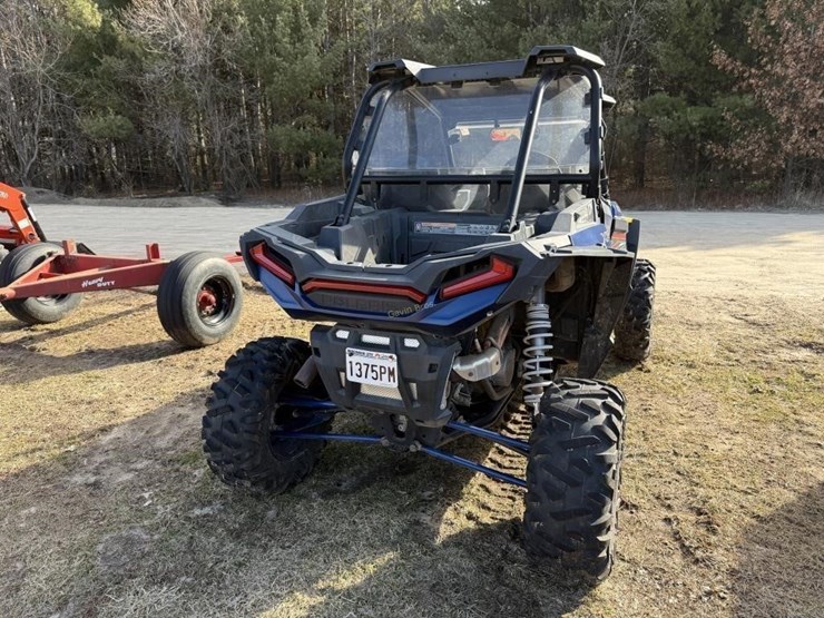 2021-polaris-rzr-1000-utv-premium-image-4