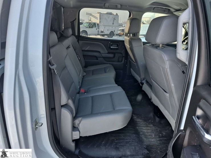 2019-chevrolet-silverado-2500hd-image-27