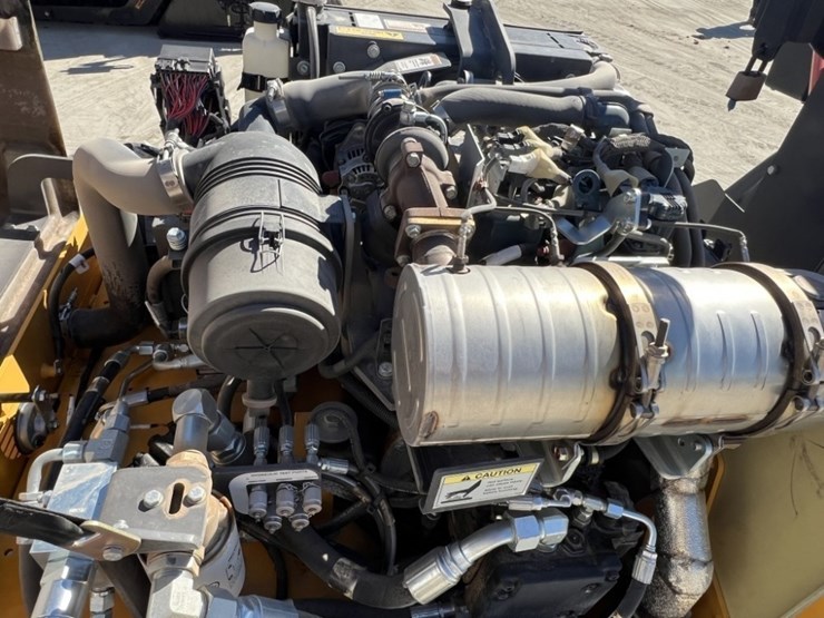 2023-volvo-dd30b-image-23