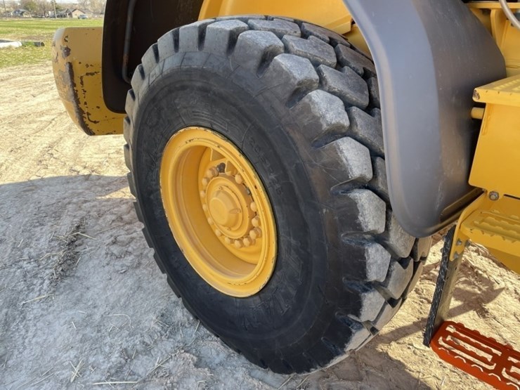 2023-volvo-l70h-image-12